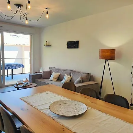 Apartman Spacious With Lovely Terrace