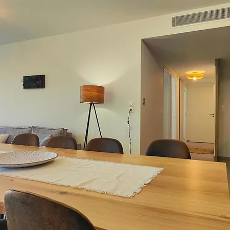 Apartman Spacious With Lovely Terrace *
